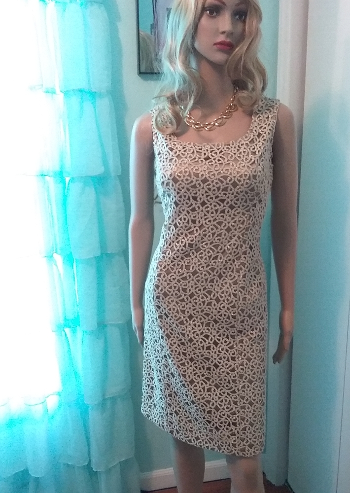 Jones New York Cream Lace Midi Dress